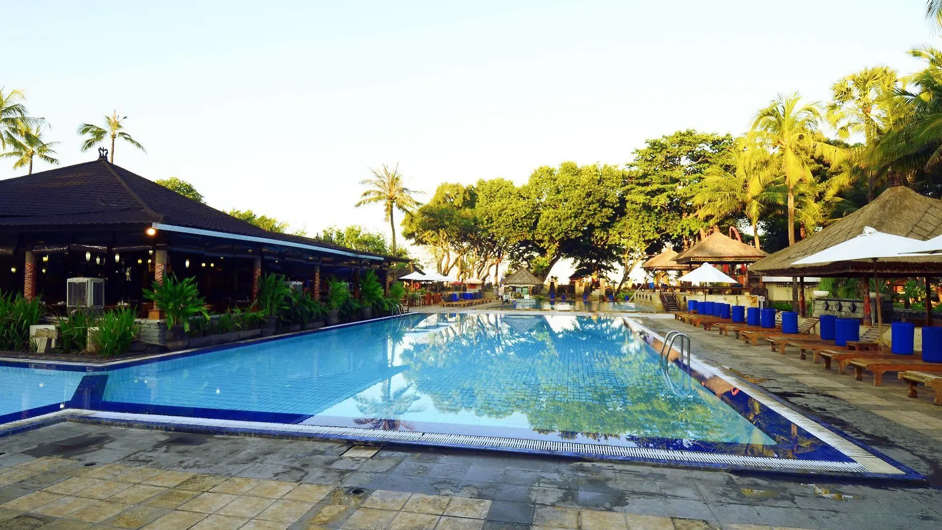 Club Bali Family Suites @ Legian Beach Hotel
